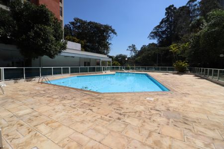 Apartamento para alugar com 70m², 2 quartos e 1 vagaÁrea comum - Piscina