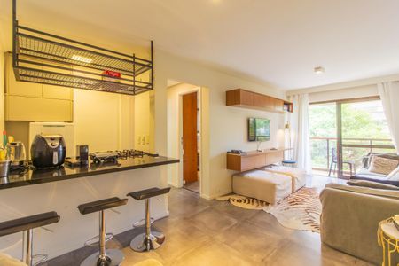 Sala/Cozinha de apartamento para alugar com 1 quarto, 44m² em Cerqueira César, São Paulo