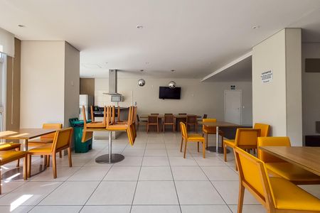 Apartamento para alugar com 55m², 2 quartos e 1 vagaÁrea comum - Salão de festas