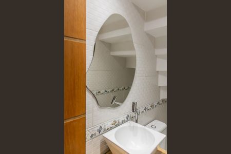 Casa para alugar com 120m², 2 quartos e 1 vagaLavabo