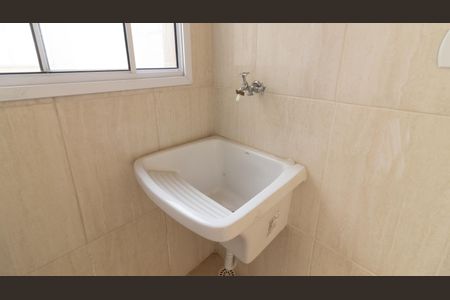 Apartamento à venda com 48m², 2 quartos e sem vaga Apartamento à venda com 48m², 2 quartos e sem vagaCozinha e Área de Serviço