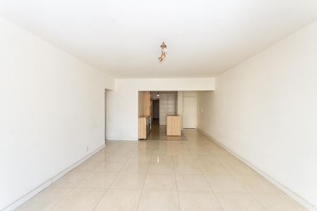 Apartamento à venda com 110m², 2 quartos e 1 vaga Apartamento à venda com 110m², 2 quartos e 1 vagaSala