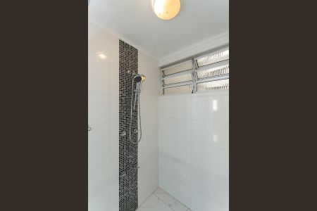 Apartamento à venda com 110m², 2 quartos e 1 vaga Apartamento à venda com 110m², 2 quartos e 1 vagaBanheiro Social