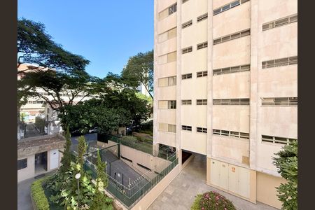 Apartamento à venda com 150m², 3 quartos e 1 vaga Apartamento à venda com 150m², 3 quartos e 1 vagaVista