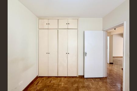 Apartamento à venda com 150m², 3 quartos e 1 vaga Apartamento à venda com 150m², 3 quartos e 1 vagaSuíte