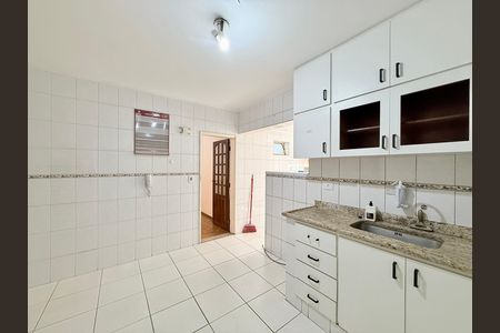 Apartamento à venda com 150m², 3 quartos e 1 vaga Apartamento à venda com 150m², 3 quartos e 1 vagaCozinha
