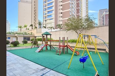 Apartamento à venda com 150m², 3 quartos e 1 vaga Apartamento à venda com 150m², 3 quartos e 1 vagaPlayground