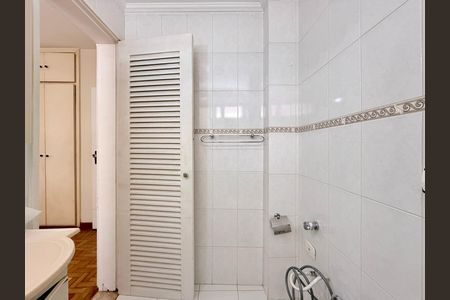 Apartamento à venda com 150m², 3 quartos e 1 vaga Apartamento à venda com 150m², 3 quartos e 1 vagaBanheiro Suíte