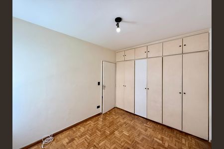 Apartamento à venda com 150m², 3 quartos e 1 vaga Apartamento à venda com 150m², 3 quartos e 1 vagaQuarto 2