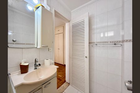 Apartamento à venda com 150m², 3 quartos e 1 vaga Apartamento à venda com 150m², 3 quartos e 1 vagaBanheiro Suíte