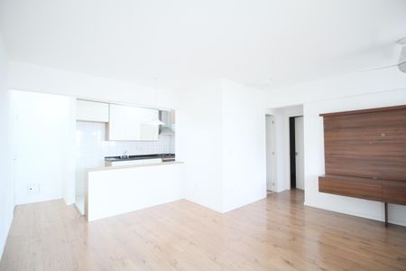 Apartamento à venda com 72m², 2 quartos e 2 vagasSala