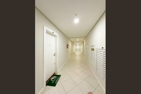 Apartamento para alugar com 80m², 2 quartos e 1 vagaHall social