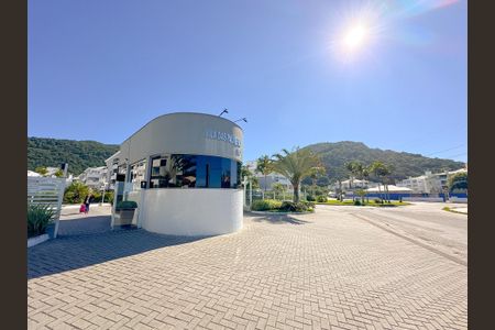 Fachada de apartamento para alugar com 2 quartos, 80m² em Ingleses do Rio Vermelho, Florianópolis