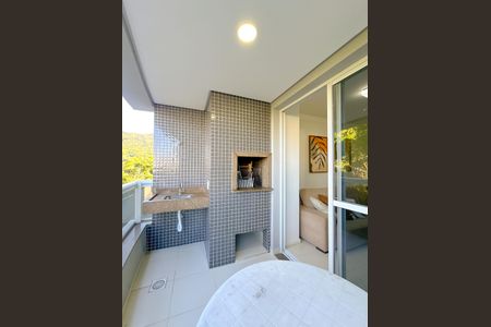 Apartamento para alugar com 80m², 2 quartos e 1 vagaVaranda