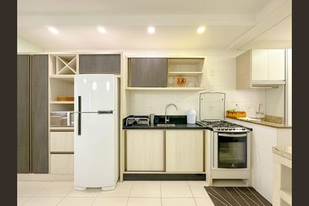 Apartamento para alugar com 80m², 2 quartos e 1 vagaCozinha