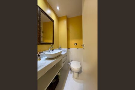 Apartamento para alugar com 83m², 2 quartos e 1 vaga Apartamento para alugar com 83m², 2 quartos e 1 vagaSuíte - banheiro