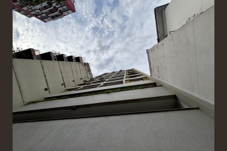 Apartamento para alugar com 83m², 2 quartos e 1 vaga Apartamento para alugar com 83m², 2 quartos e 1 vagaFachada