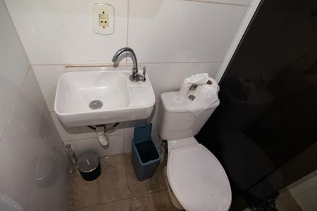 Banheiro de apartamento para alugar com 2 quartos, 45m² em Bela Vista, São Paulo