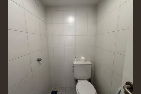 Apartamento para alugar com 169m², 2 quartos e 2 vagas Apartamento para alugar com 169m², 2 quartos e 2 vagasBanheiro de Serviço