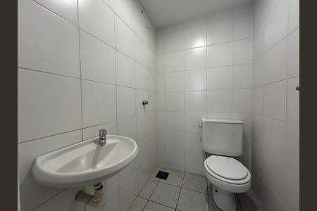 Apartamento para alugar com 169m², 3 quartos e 2 vagas Apartamento para alugar com 169m², 3 quartos e 2 vagasBanheiro de Serviço