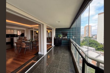 Apartamento para alugar com 169m², 2 quartos e 2 vagas Apartamento para alugar com 169m², 2 quartos e 2 vagasVaranda