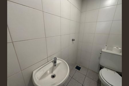 Apartamento para alugar com 169m², 2 quartos e 2 vagas Apartamento para alugar com 169m², 2 quartos e 2 vagasBanheiro de Serviço
