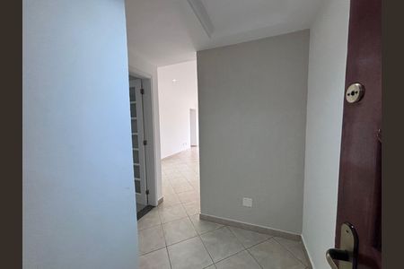 Apartamento para alugar com 120m², 3 quartos e 2 vagas Apartamento para alugar com 120m², 3 quartos e 2 vagasHall
