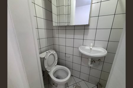 Apartamento para alugar com 120m², 3 quartos e 2 vagas Apartamento para alugar com 120m², 3 quartos e 2 vagasBanheiro de serviço