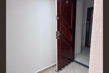 Apartamento para alugar com 120m², 3 quartos e 2 vagas Apartamento para alugar com 120m², 3 quartos e 2 vagasHall