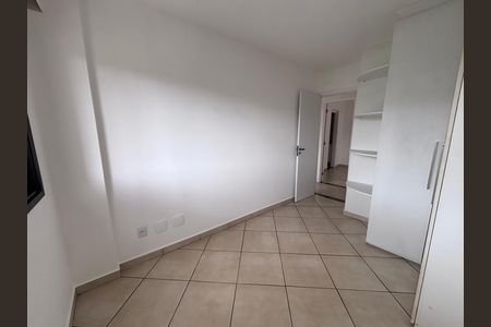 Apartamento para alugar com 120m², 3 quartos e 2 vagas Apartamento para alugar com 120m², 3 quartos e 2 vagasQuarto 2