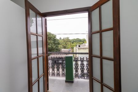 Casa à venda com 145m², 4 quartos e 2 vagasSacada da Suíte