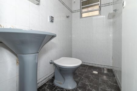 Casa à venda com 145m², 4 quartos e 2 vagasBanheiro