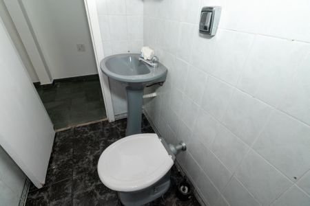 Casa à venda com 145m², 4 quartos e 2 vagasBanheiro