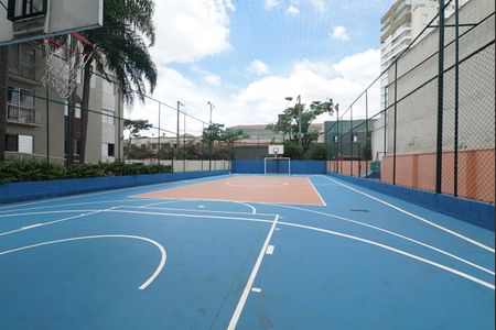 Apartamento para alugar com 45m², 2 quartos e 1 vagaÁrea comum