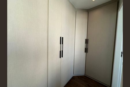 Apartamento à venda com 78m², 1 quarto e 2 vagas Apartamento à venda com 78m², 1 quarto e 2 vagasSuíte