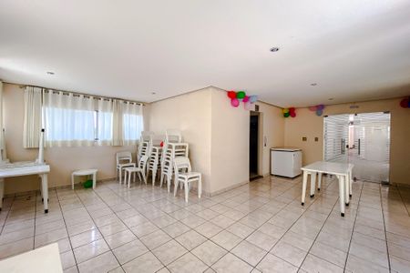 Apartamento para alugar com 50m², 2 quartos e 1 vagaÁrea comum