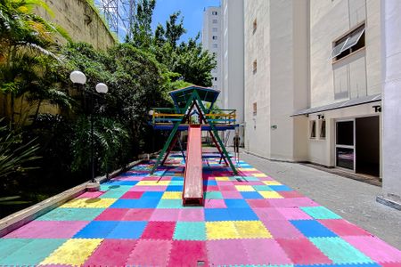 Apartamento para alugar com 50m², 2 quartos e 1 vagaÁrea comum - Playground