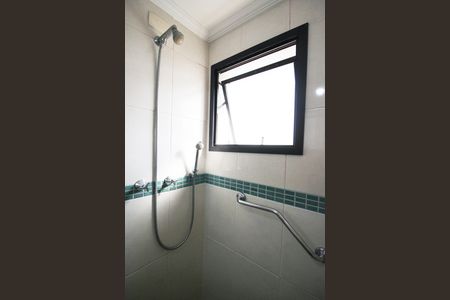 Apartamento para alugar com 88m², 2 quartos e 1 vaga Apartamento para alugar com 88m², 2 quartos e 1 vagaBanheiro social