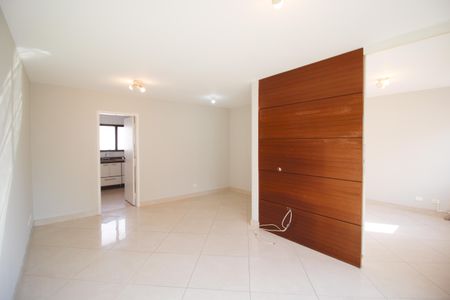Apartamento para alugar com 88m², 2 quartos e 1 vaga Apartamento para alugar com 88m², 2 quartos e 1 vagaSala