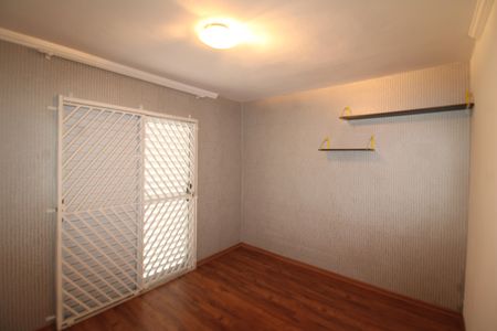 Quarto 2 de casa à venda com 2 quartos, 100m² em Vila Paulicéia, São Paulo
