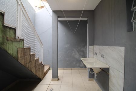 Casa à venda com 100m², 2 quartos e 1 vagaÁrea de Serviço