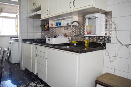 Apartamento à venda com 170m², 4 quartos e 3 vagasCozinha