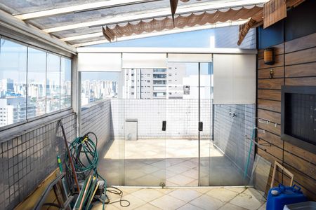 Apartamento à venda com 170m², 4 quartos e 3 vagasChurrasqueira privativa