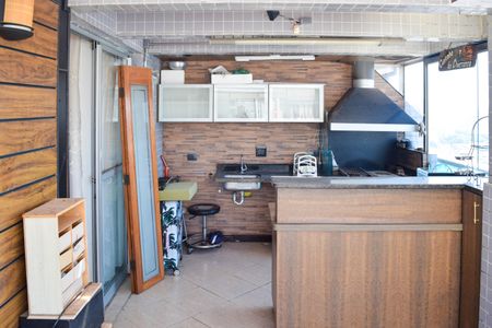 Apartamento à venda com 170m², 4 quartos e 3 vagasChurrasqueira privativa