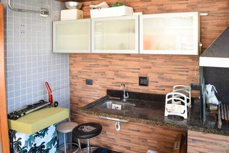 Apartamento à venda com 170m², 4 quartos e 3 vagasChurrasqueira privativa