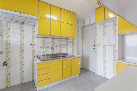 Apartamento à venda com 79m², 2 quartos e 1 vagaCozinha