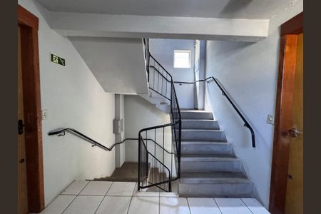Apartamento para alugar com 42m², 2 quartos e 1 vagaEscada