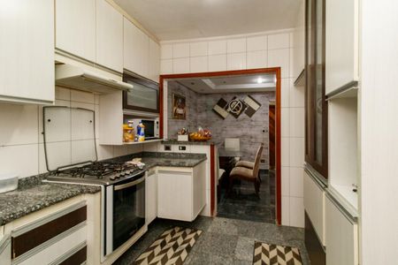 Casa à venda com 110m², 3 quartos e 1 vagaCozinha e Copa