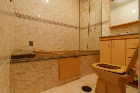 Casa à venda com 110m², 3 quartos e 1 vagaBanheiro da Suíte