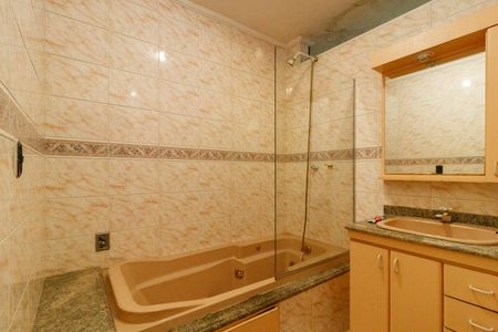 Casa à venda com 110m², 3 quartos e 1 vagaBanheiro da Suíte